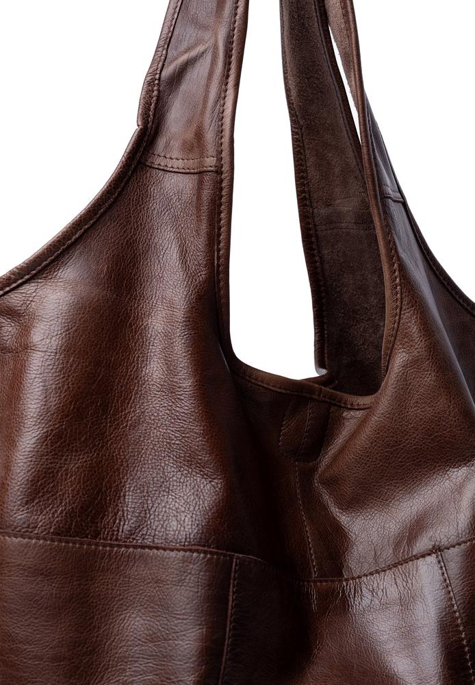 Re:Designed by Dixie Lyra Urban skulderveske i skinn Woodsmoke-Damevesker-BagBrokers
