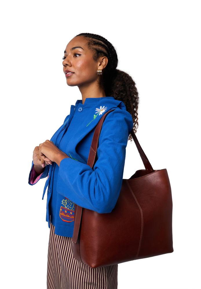 Re:Designed by Dixie Naya Big skulderveske i skinn Cognac-Damevesker-BagBrokers