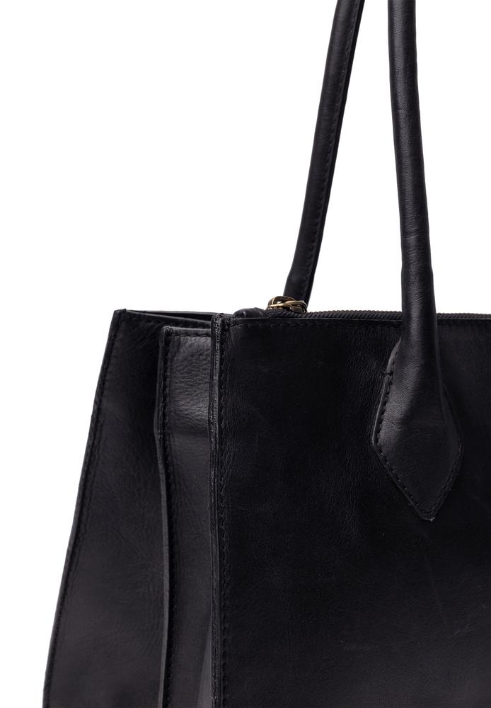 Re:Designed by Dixie Ora small skulderveske i skinn Svart-Damevesker-BagBrokers