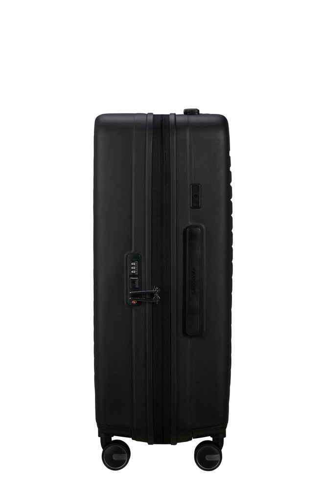 Samsonite RESTACKD utvidbar medium koffert 68 cm Black-Harde kofferter-BagBrokers