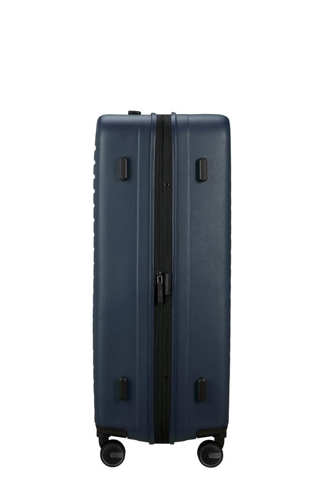 Samsonite RESTACKD utvidbar stor koffert 75 cm Midnight-Harde kofferter-BagBrokers