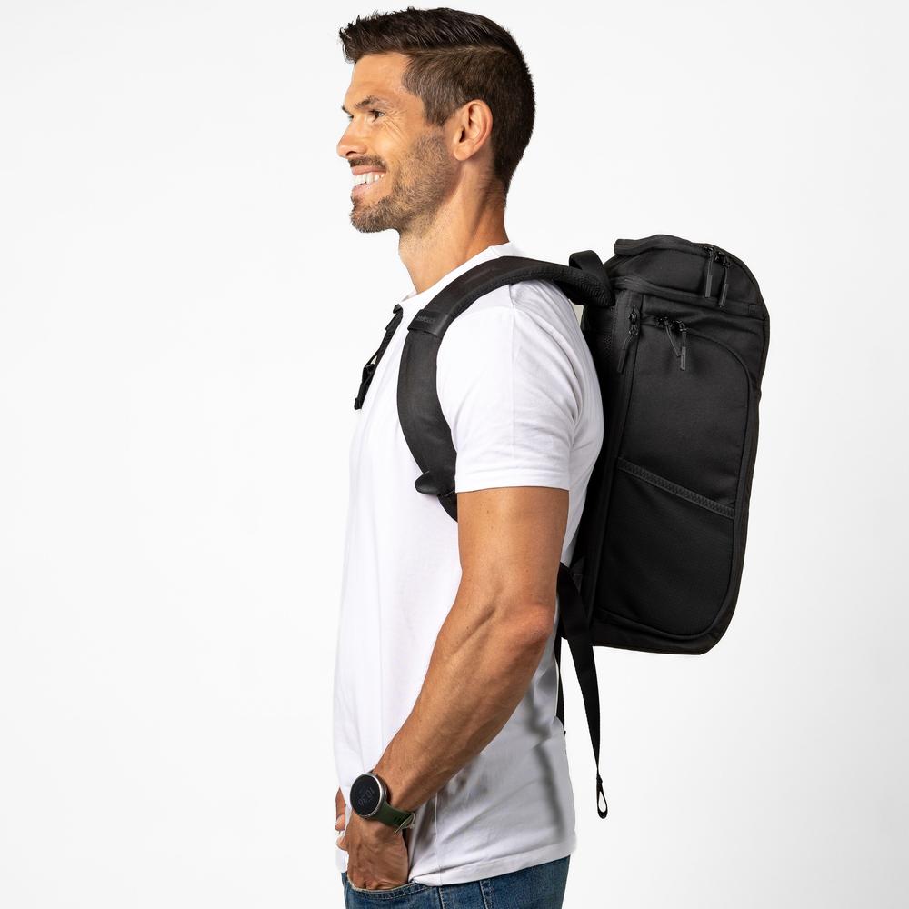 The Daypacker ryggsekk på person - passform og størrelse