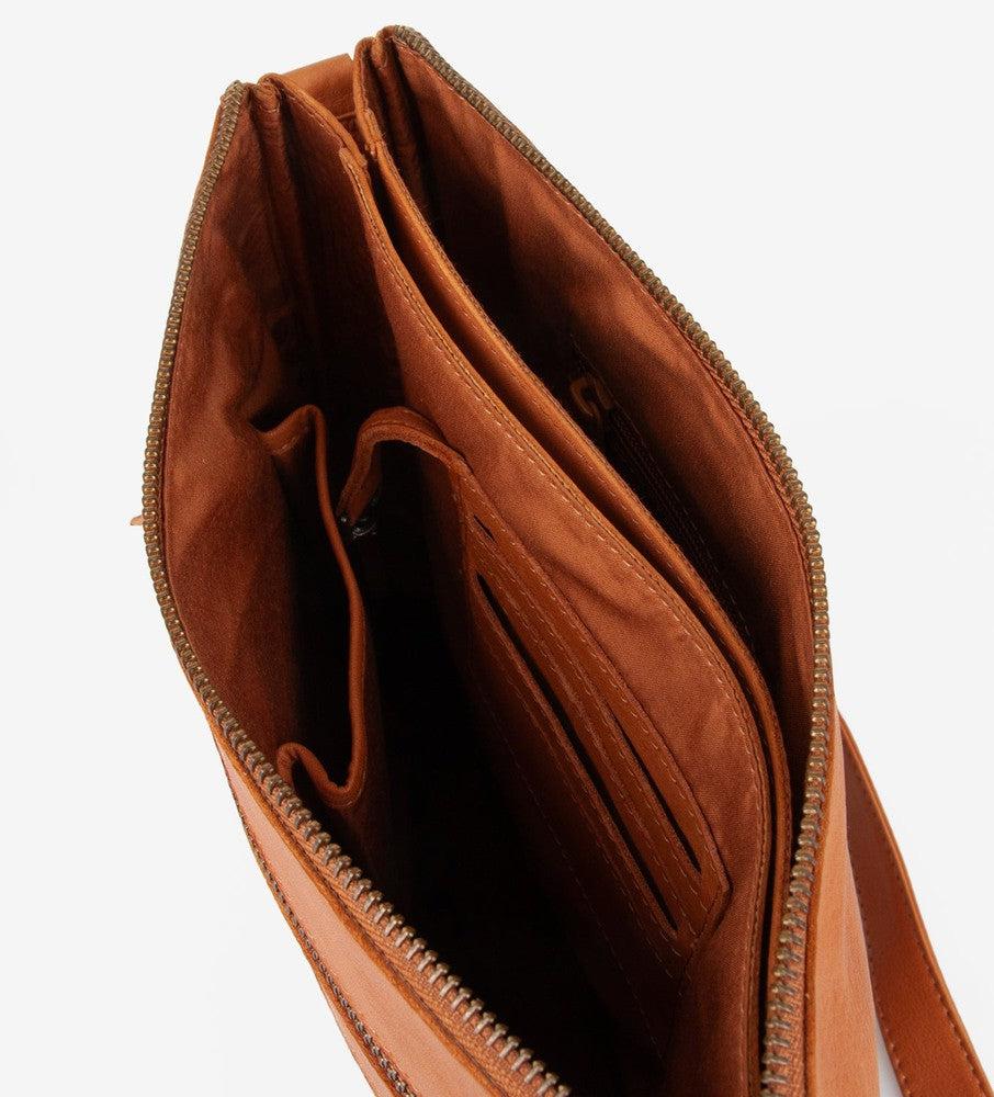 Treats Ansa crossbody veske i skinn Cognac-Damevesker-BagBrokers