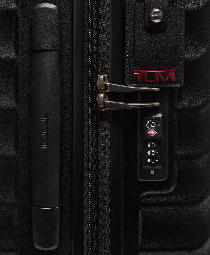 Tumi 19 Degree Continental Expandable Carry-On 55 cm Black Texture-Harde kofferter-BagBrokers