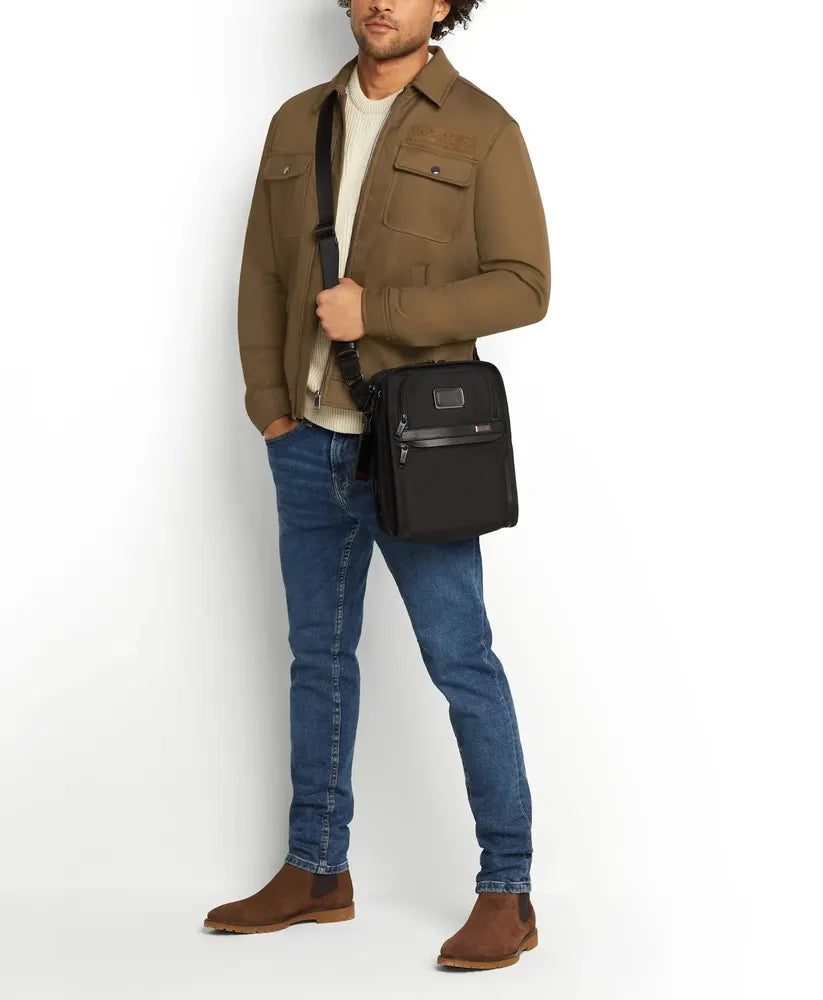 Tumi Alpha 3 Organizer Travel Tote Black-Veske-BagBrokers