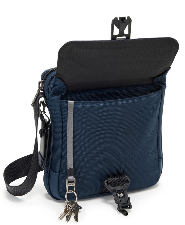 Tumi Alpha Bravo Junior Crossbody Navy-Veske-BagBrokers