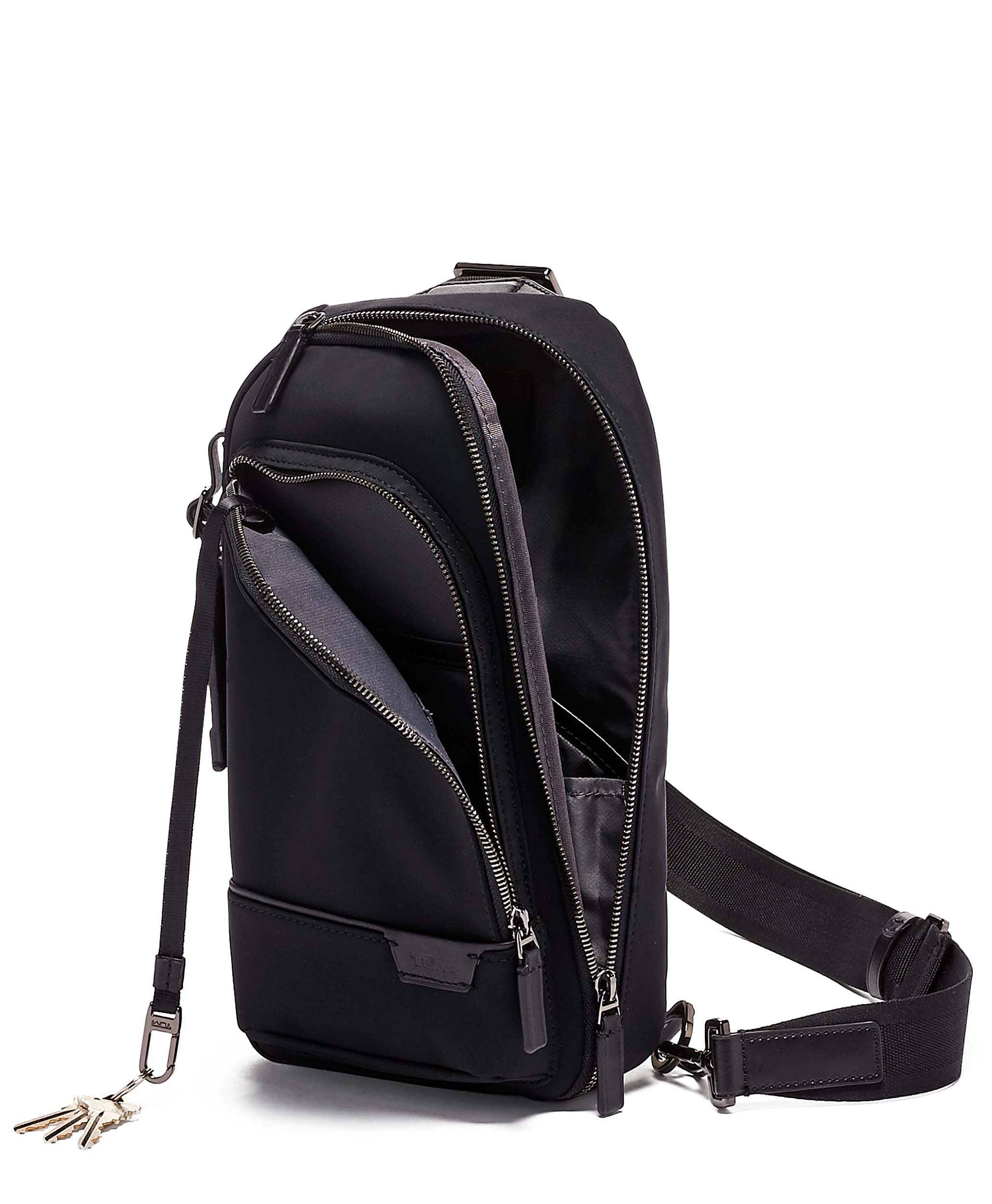 Tumi Harrison Gregory Sling Black-Ryggsekker-BagBrokers