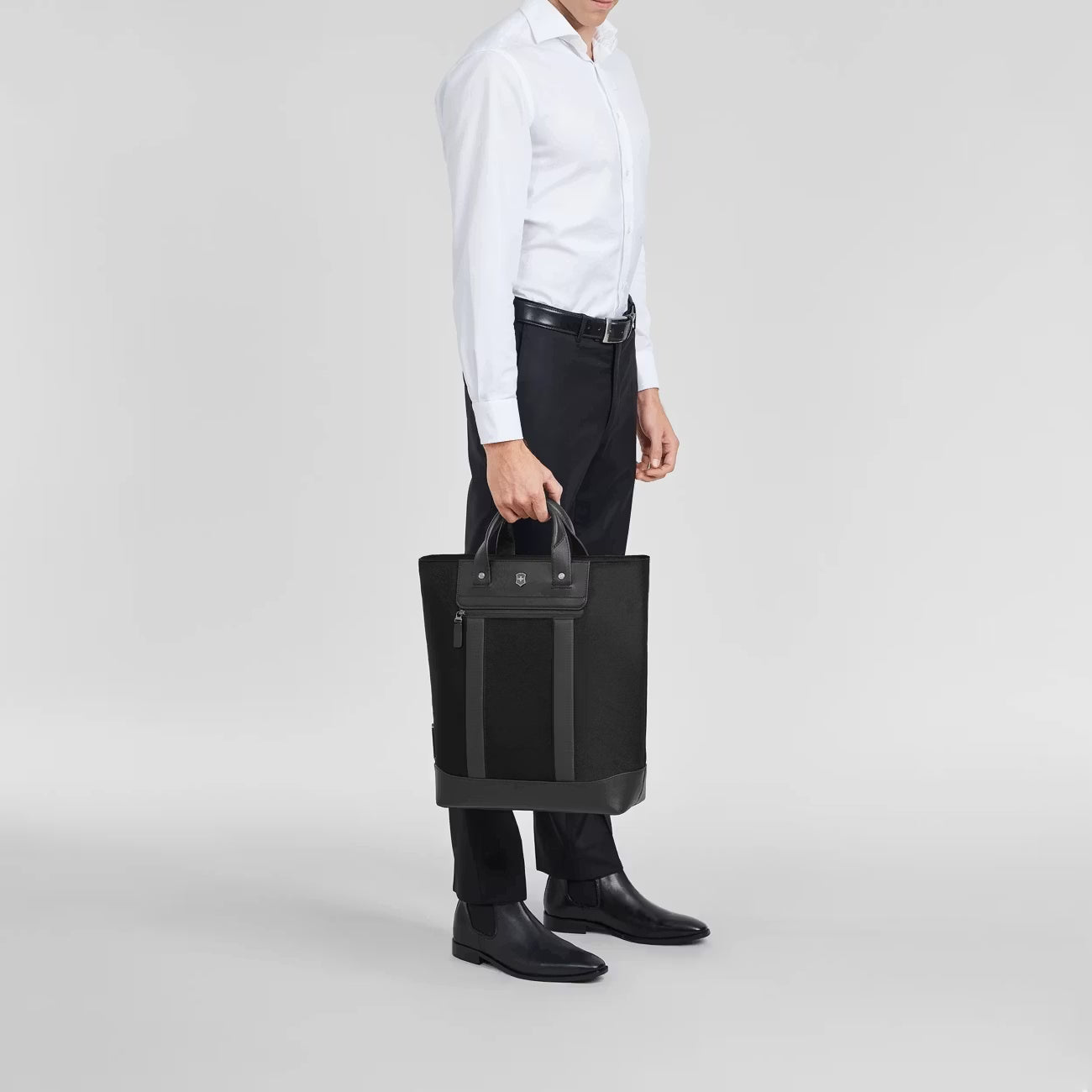 Victorinox Architecture URBAN 2 2-Way Carry Tote Black-PC-sekk-BagBrokers