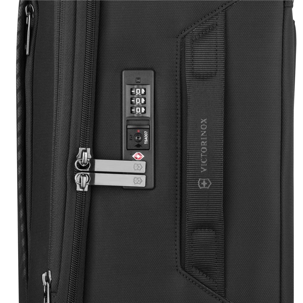 Victorinox Crosslight Frequent Flyer Softside Carry-On Kabin Koffert 2,9 kg 39 liter Sort-Myke kofferter-BagBrokers