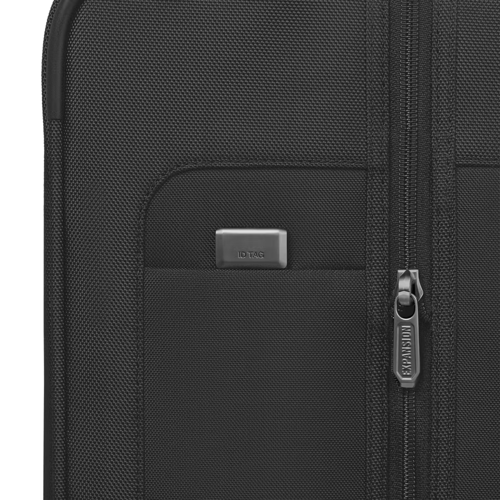 Victorinox Werks Traveler 7.0 Global Carry-On Black-Myke kofferter-BagBrokers