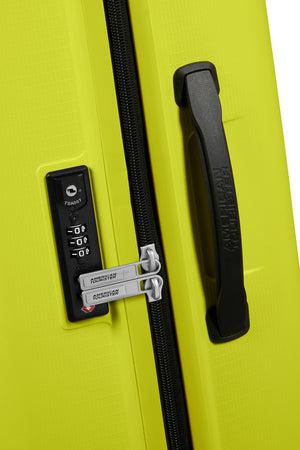 American Tourister AEROSTEP medium utvidbar koffert 67 cm Light Lime-Harde kofferter-BagBrokers