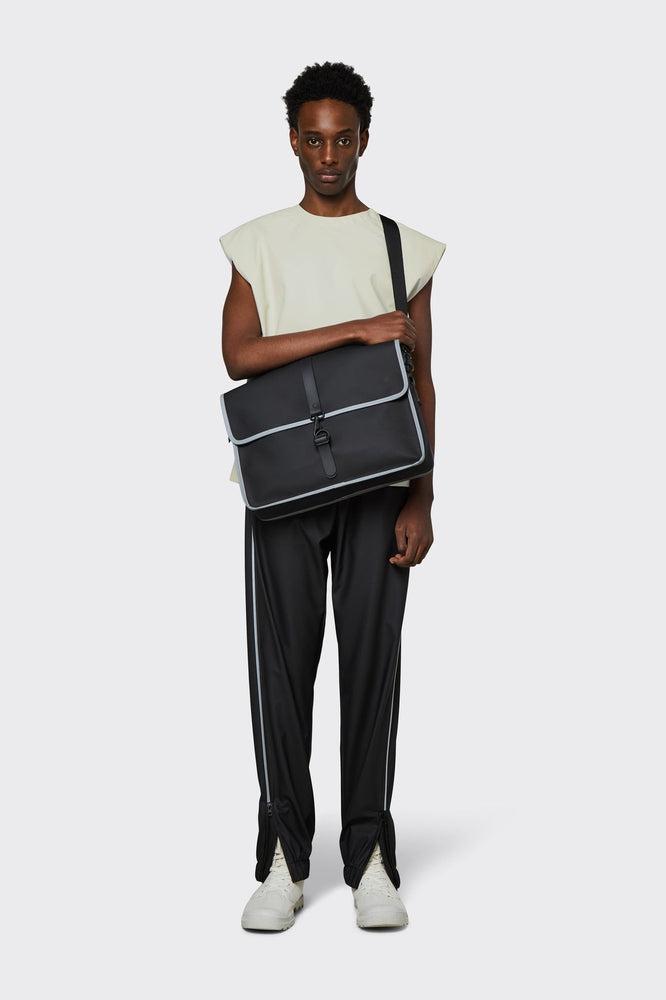 Rains Messenger Bag Reflective Black-Bagger-BagBrokers
