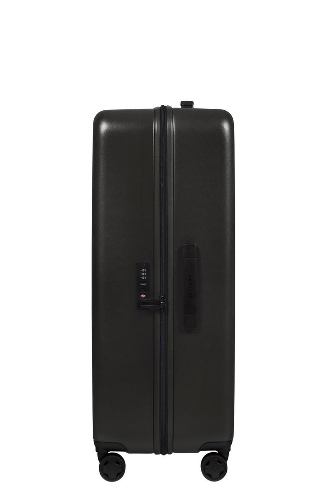 Samsonite STACKD ekstra stor koffert med 4 hjul 81 cm Svart-Harde kofferter-BagBrokers
